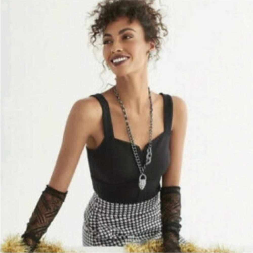 CABI 4011 Under Over Tank Style Black Ponte Tank Top in Sweetheart Neck